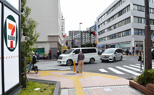 小田急江ノ島線の藤沢駅