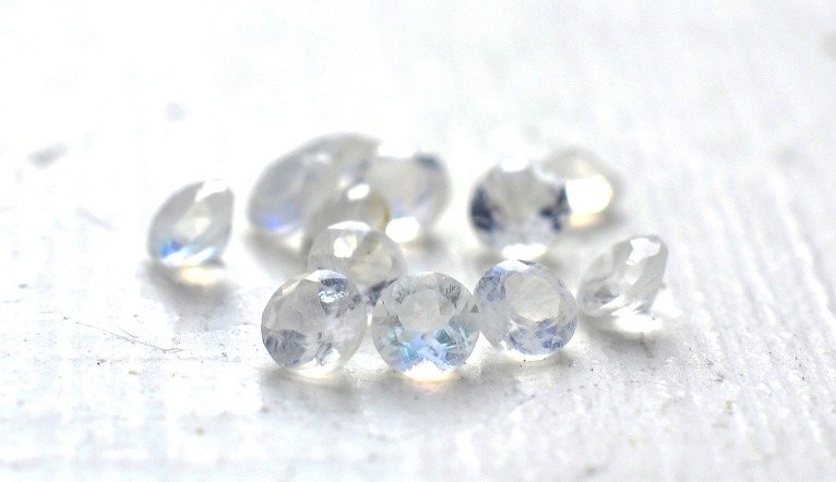 birthstone present