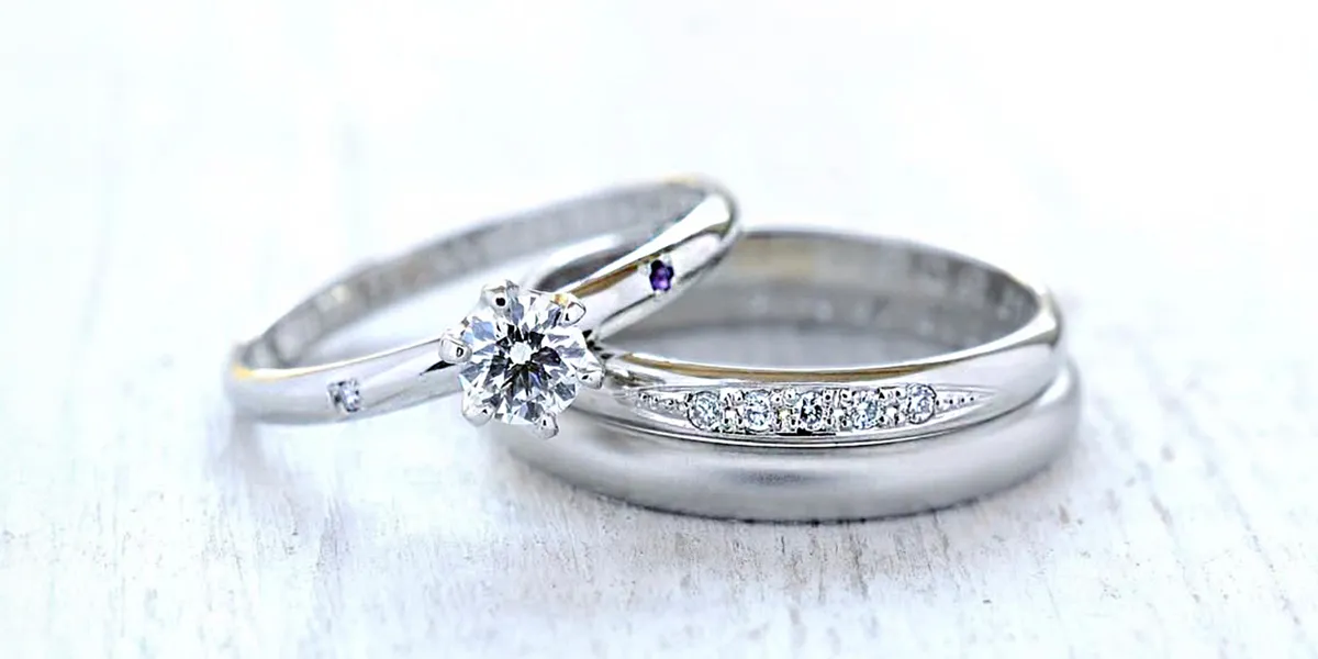 「結婚指輪と婚約指輪って、何が違うの?いつ用意するものなの?」