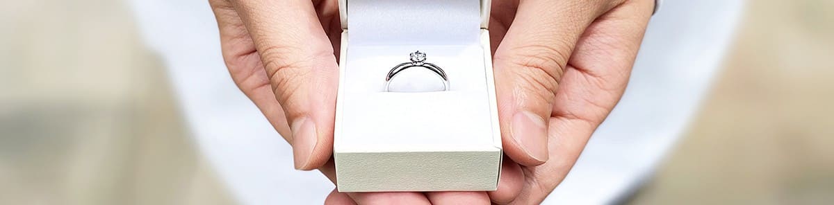 プロポーズリングはその後何十年と続く人生の始まりの証