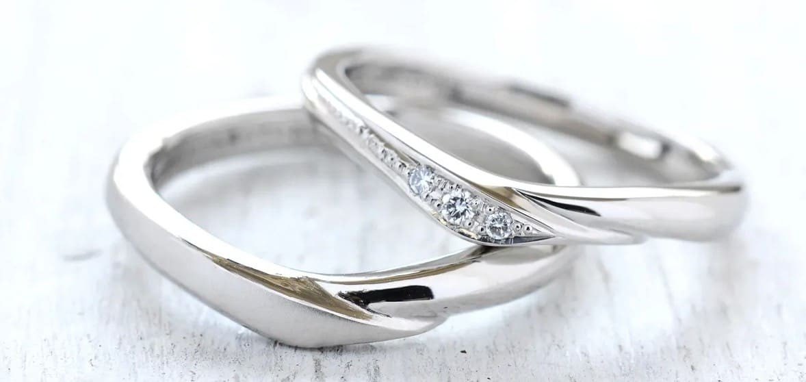 ワックスコースでつくるⅤ字デザインの手作り結婚指輪