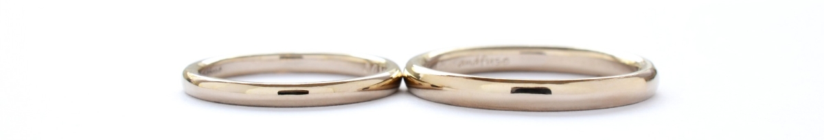 結婚指輪の選び方 _落ち着いた色味で上品さのあるシャンパンゴールド