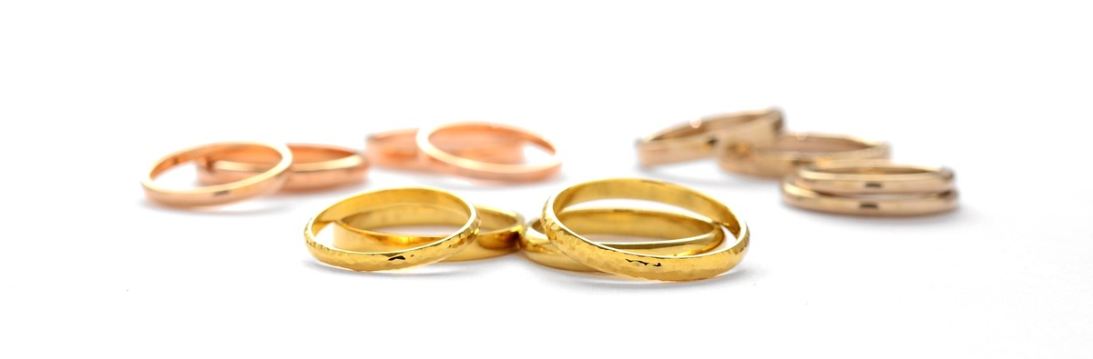 結婚指輪に使われるゴールドの特徴と種類
