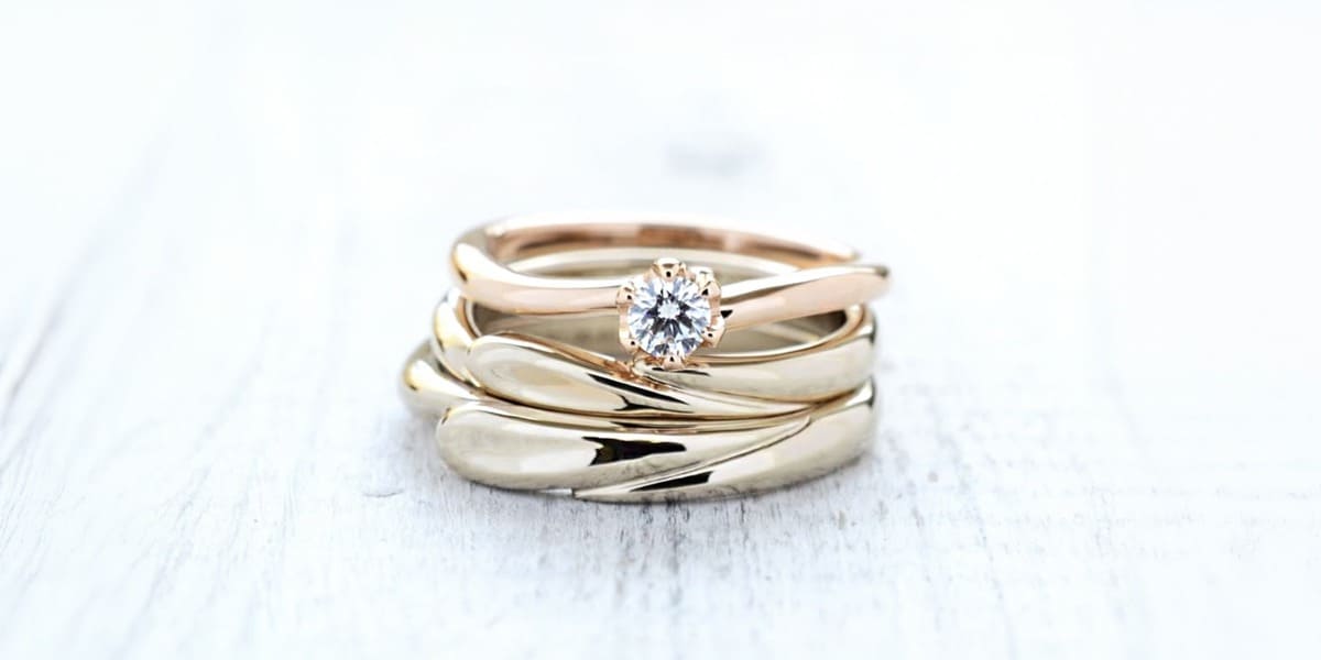 18金の結婚指輪はあり？プラチナとの違いや色味・選び方を解説